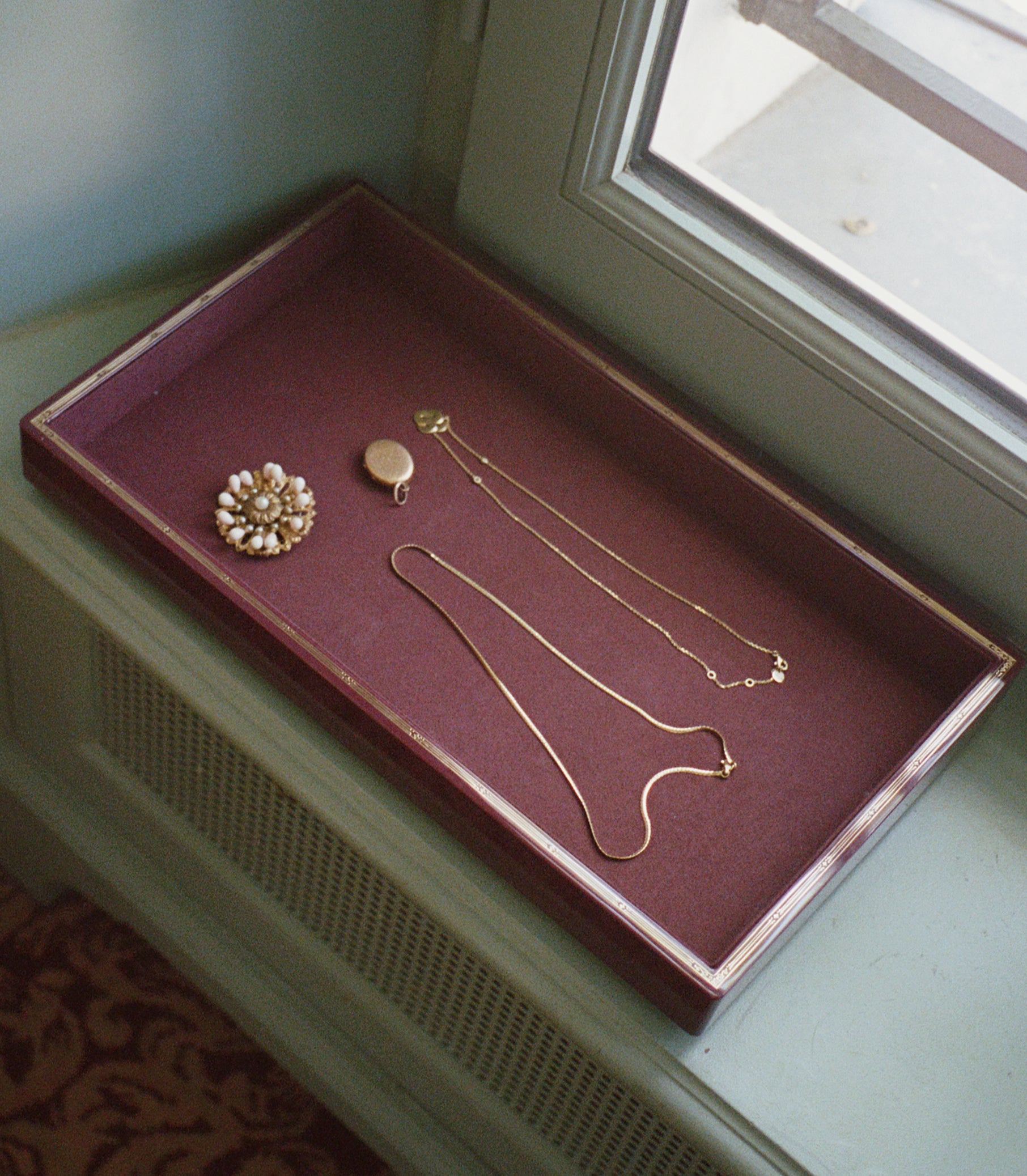 DÔEN & TROVE LARGE JEWELRY TRAY -- BURGUNDY